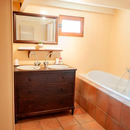 Nostra Familha Holiday home *
