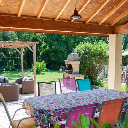 Holiday home Nostra Familha *